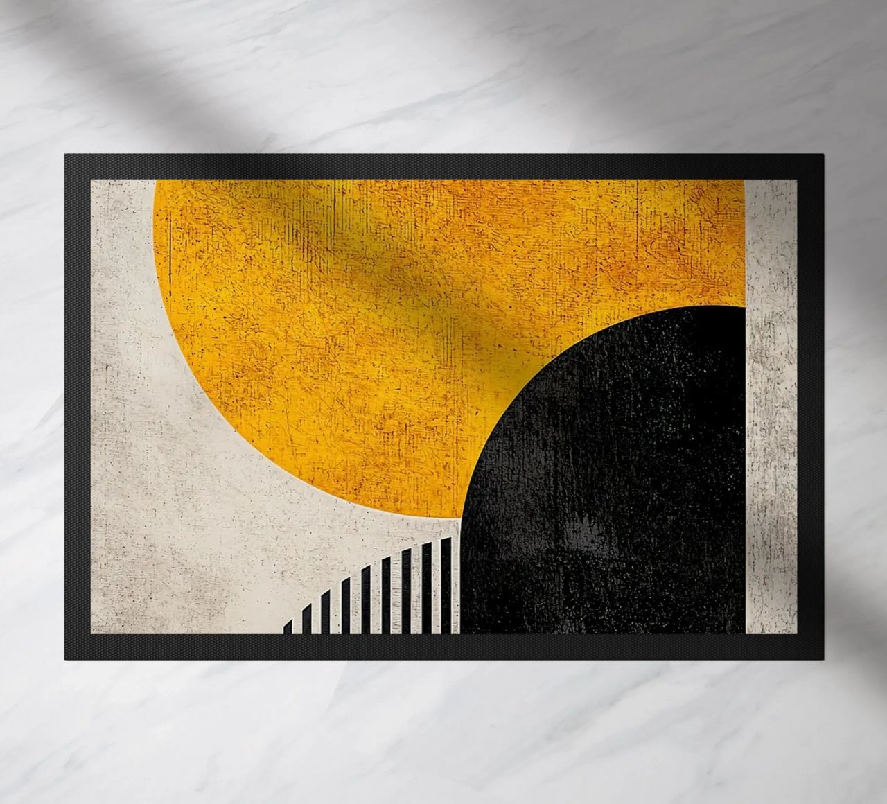 cercle jaune demi-cercle lignes verticales arc noir texture g paillasson de Hien T Huynh