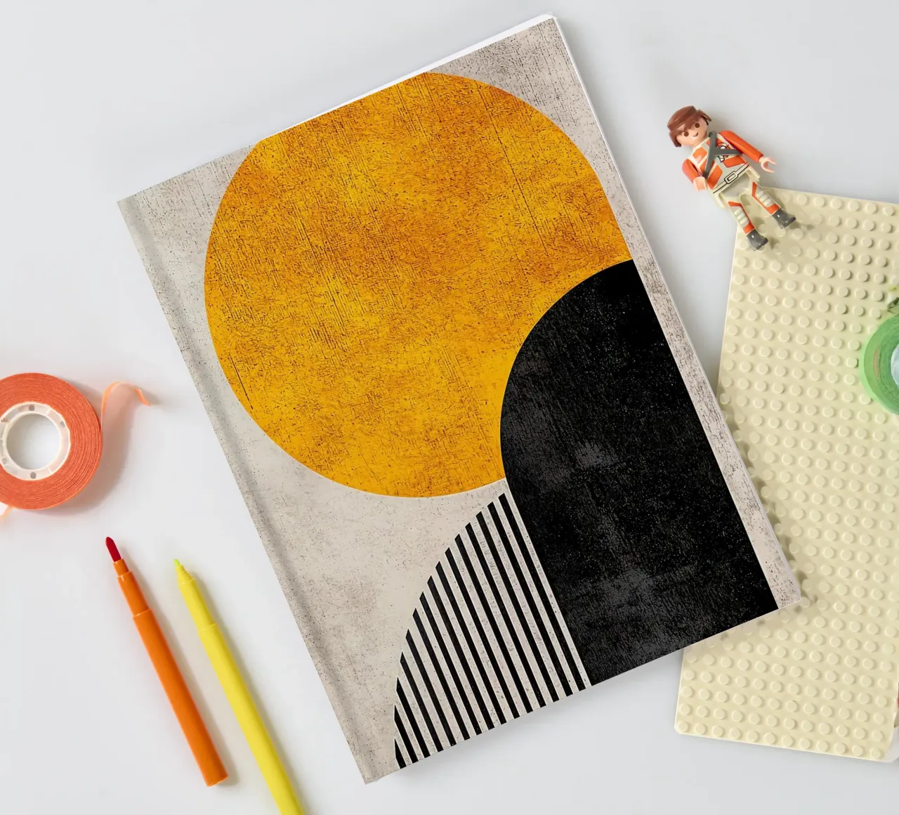 cercle jaune demi-cercle lignes verticales arc noir texture g carnet de notes de Hien T Huynh