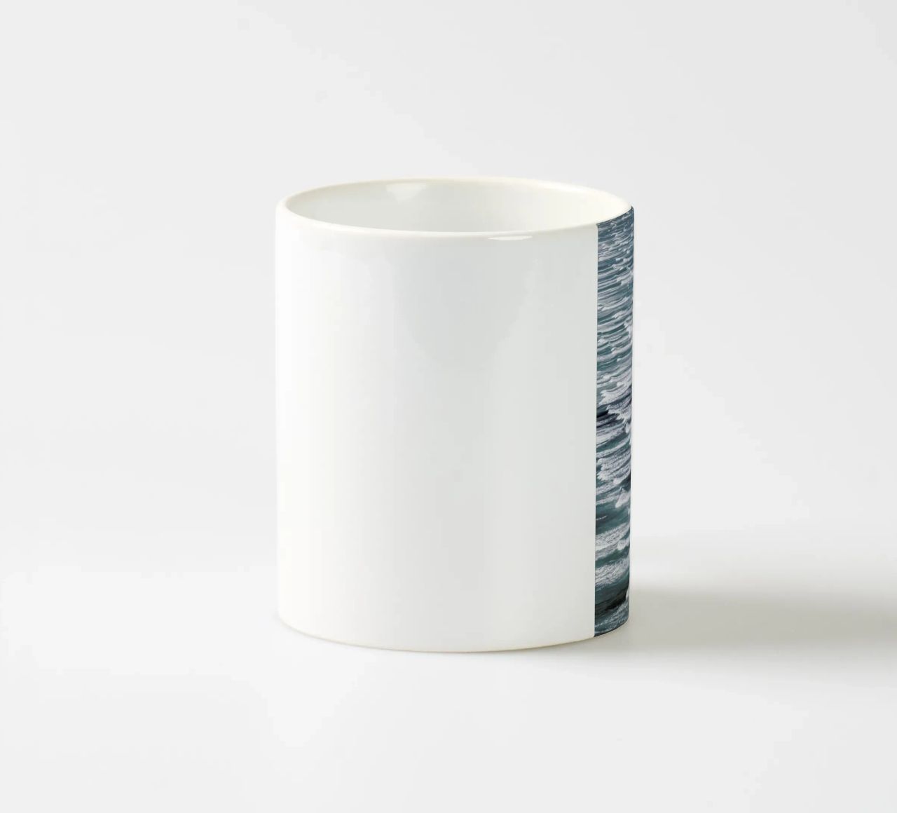 Infinite Waves 02 tazza in ceramica da Shot By Clint