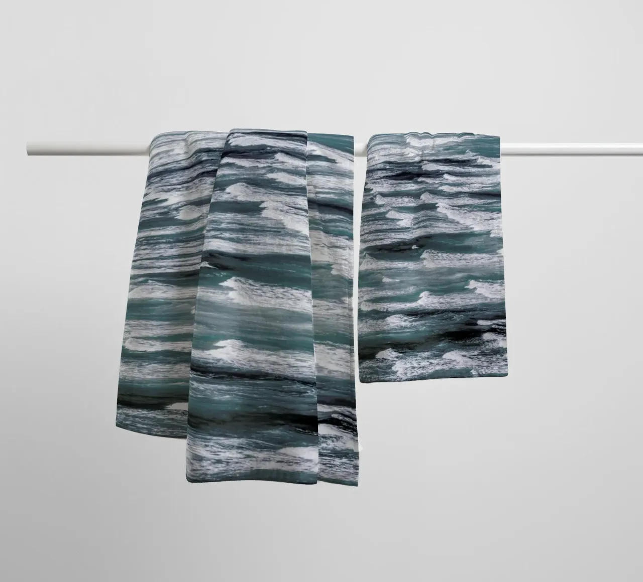 Infinite Waves 02 Handtuch von Shot By Clint