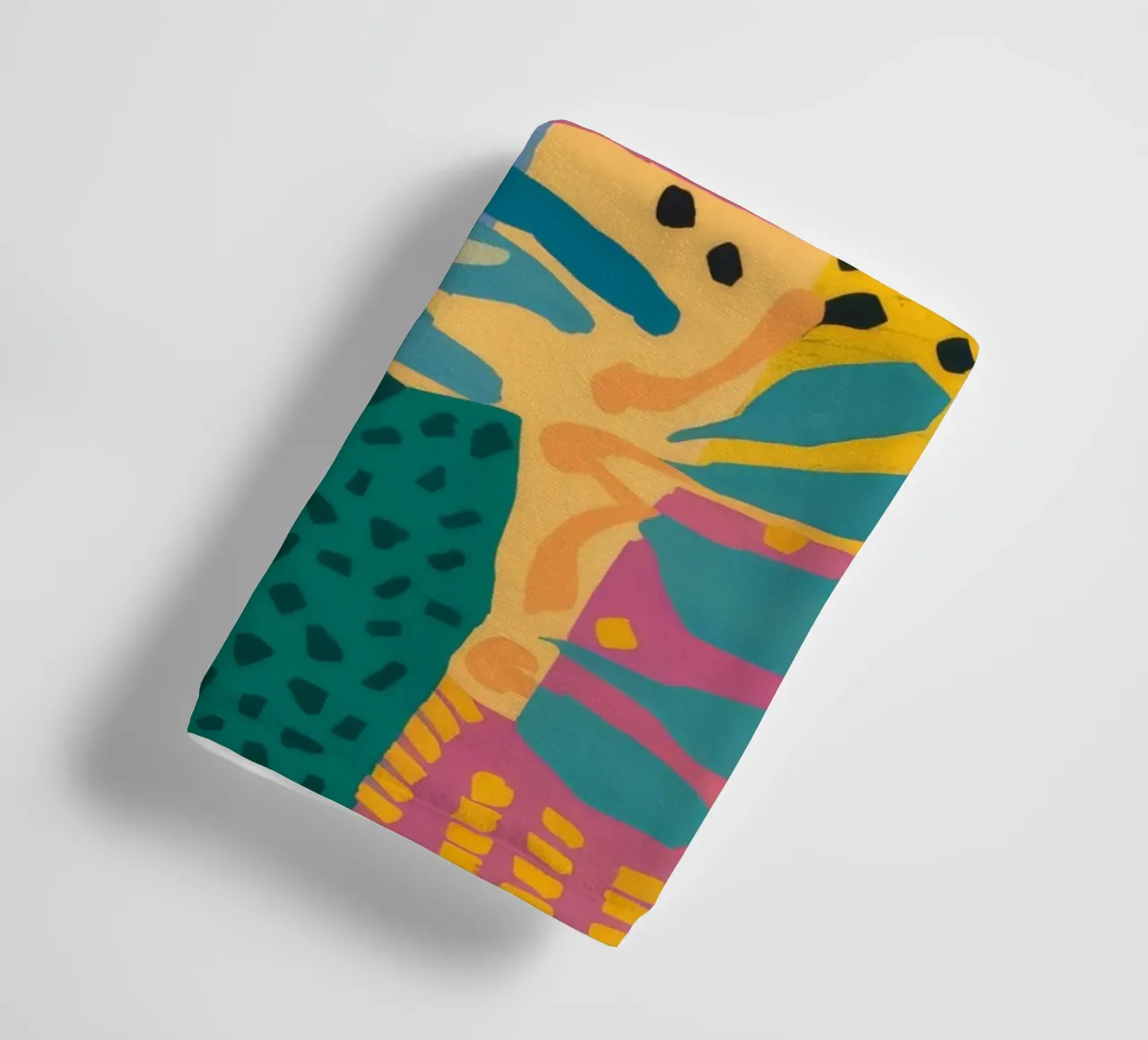 Patchwork Garden Flow towel by Zep Layers