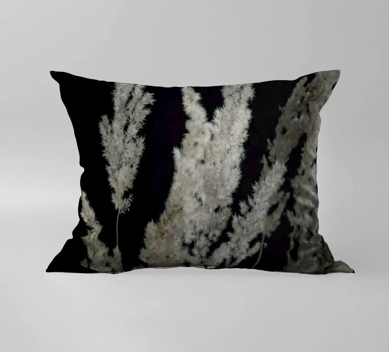 Perfect Pampas In The Dark cuscino da Studio Nahili