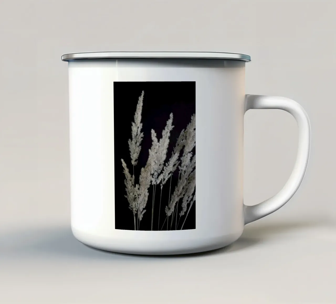 Perfect Pampas In The Dark tazza in smalto da Studio Nahili