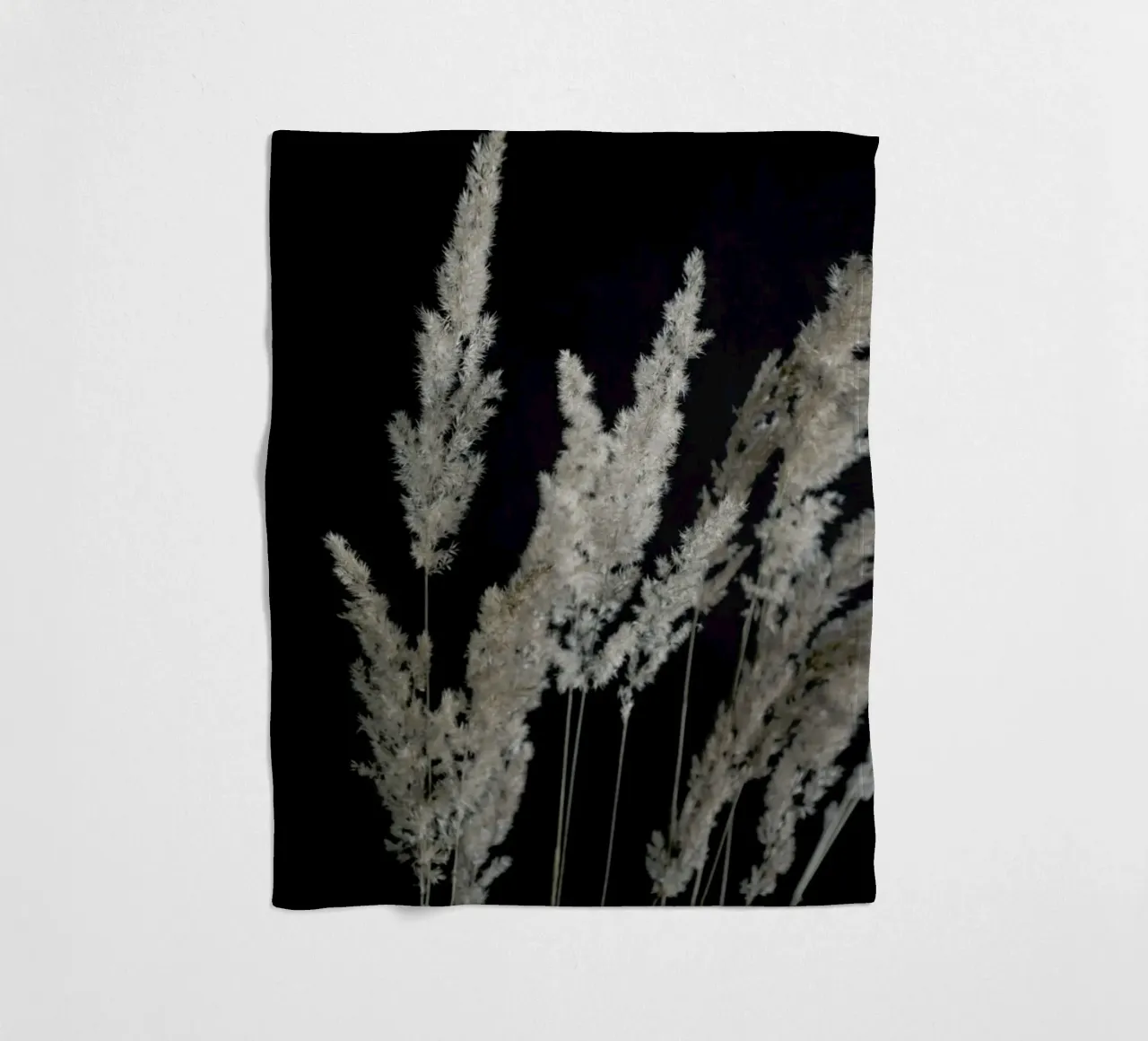 Perfect Pampas In The Dark coperta in pile da Studio Nahili