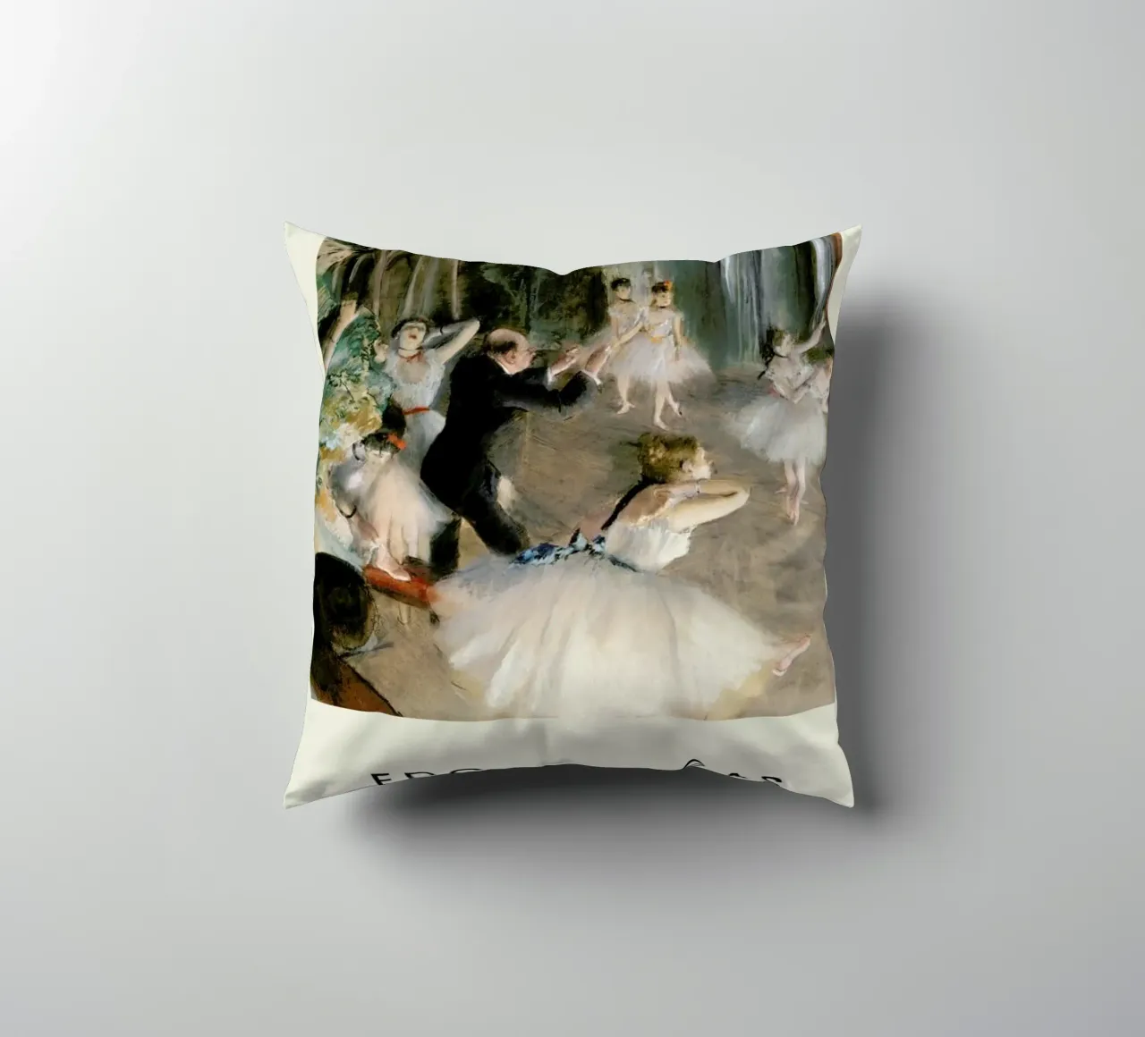 Degas - The Rehearsal Onstage cuscino da Vintage by JUNIQE