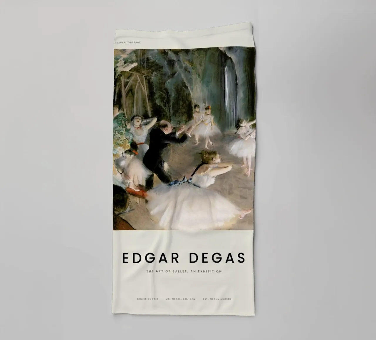 Degas - The Rehearsal Onstage asciugamano da bagno da Vintage by JUNIQE