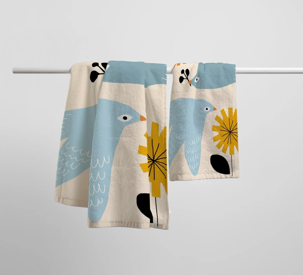 Flirting with Spring asciugamano da bagno da Gale Switzer