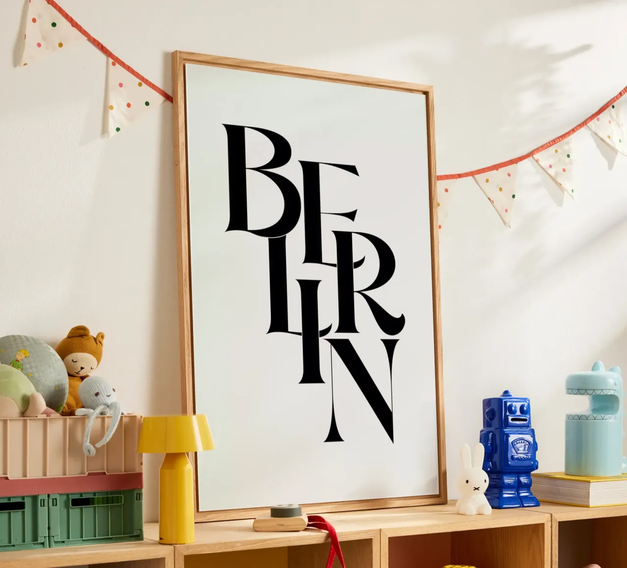 Berlin plexiglass da Studio One