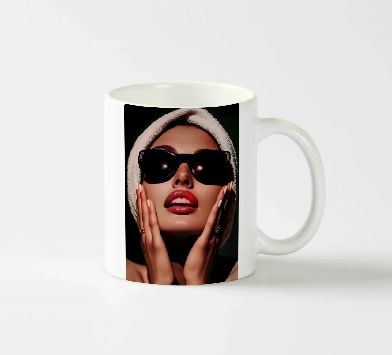 belle donne con gli occhiali tazza in ceramica da BlogSawoo