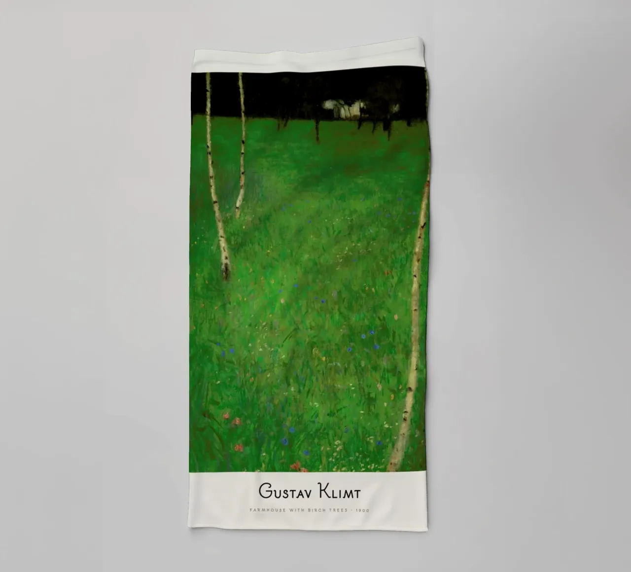 Klimt - Farmhouse with Birch Trees asciugamano da bagno da ARTOTHEK