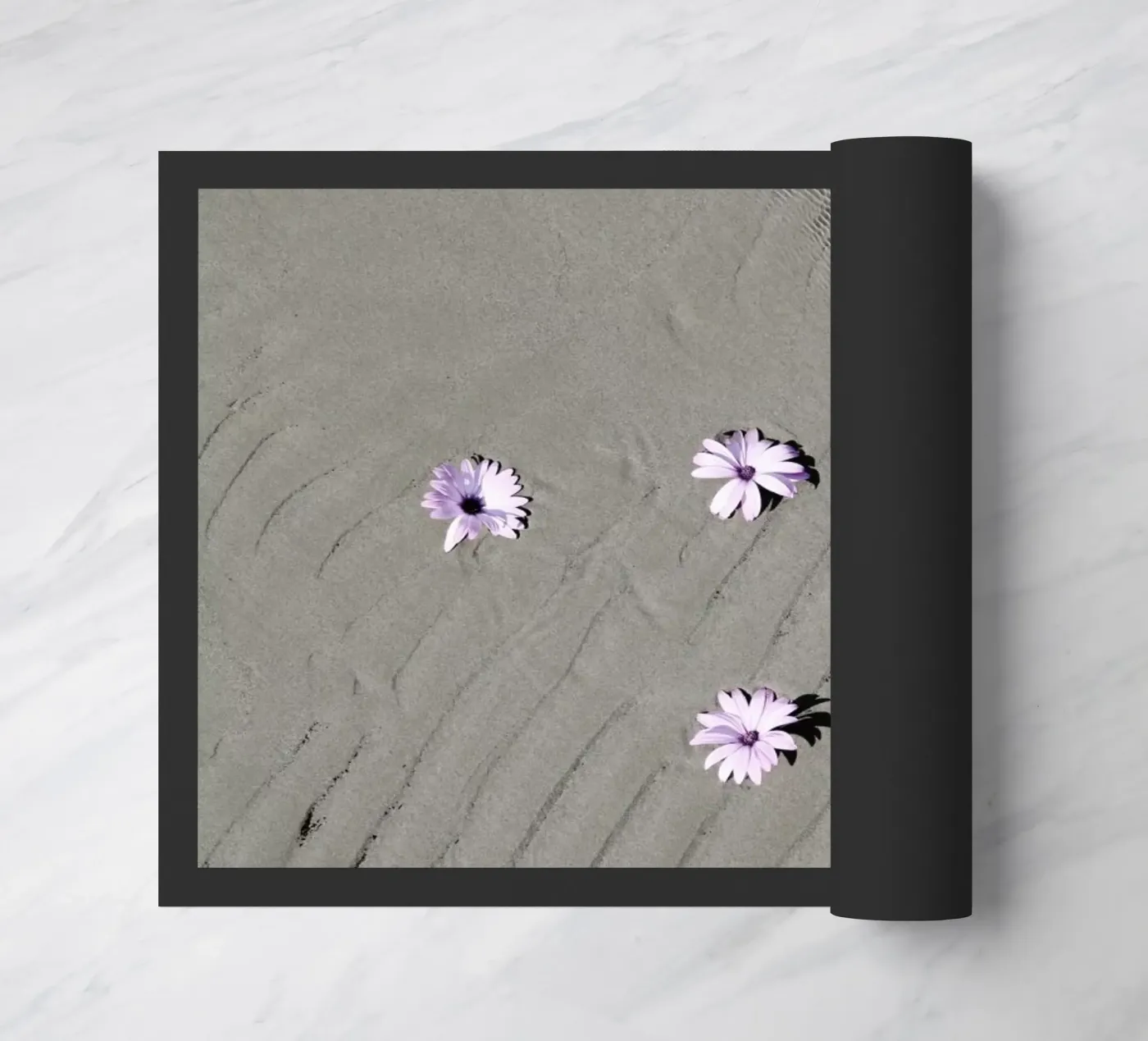 Daisies Fußmatte von George Griefy