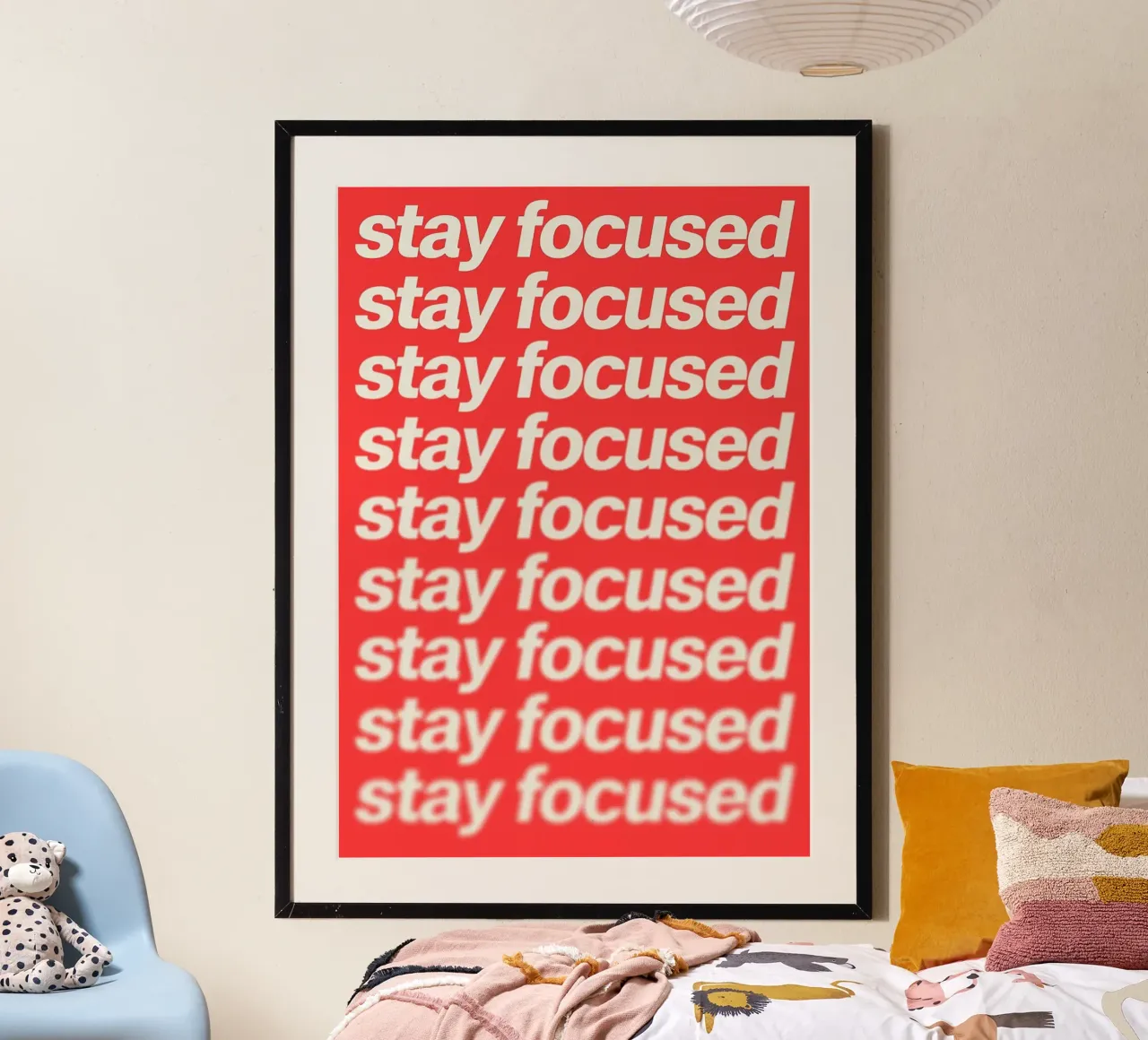 Resta concentrato - Tipografia motivazionale in grassetto poster con telaio in legno da Attaboy Dsgn