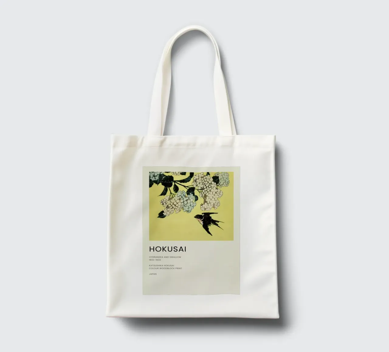 Hokusai - Hydrangea and Swallow borsa in juta da Vintage by JUNIQE