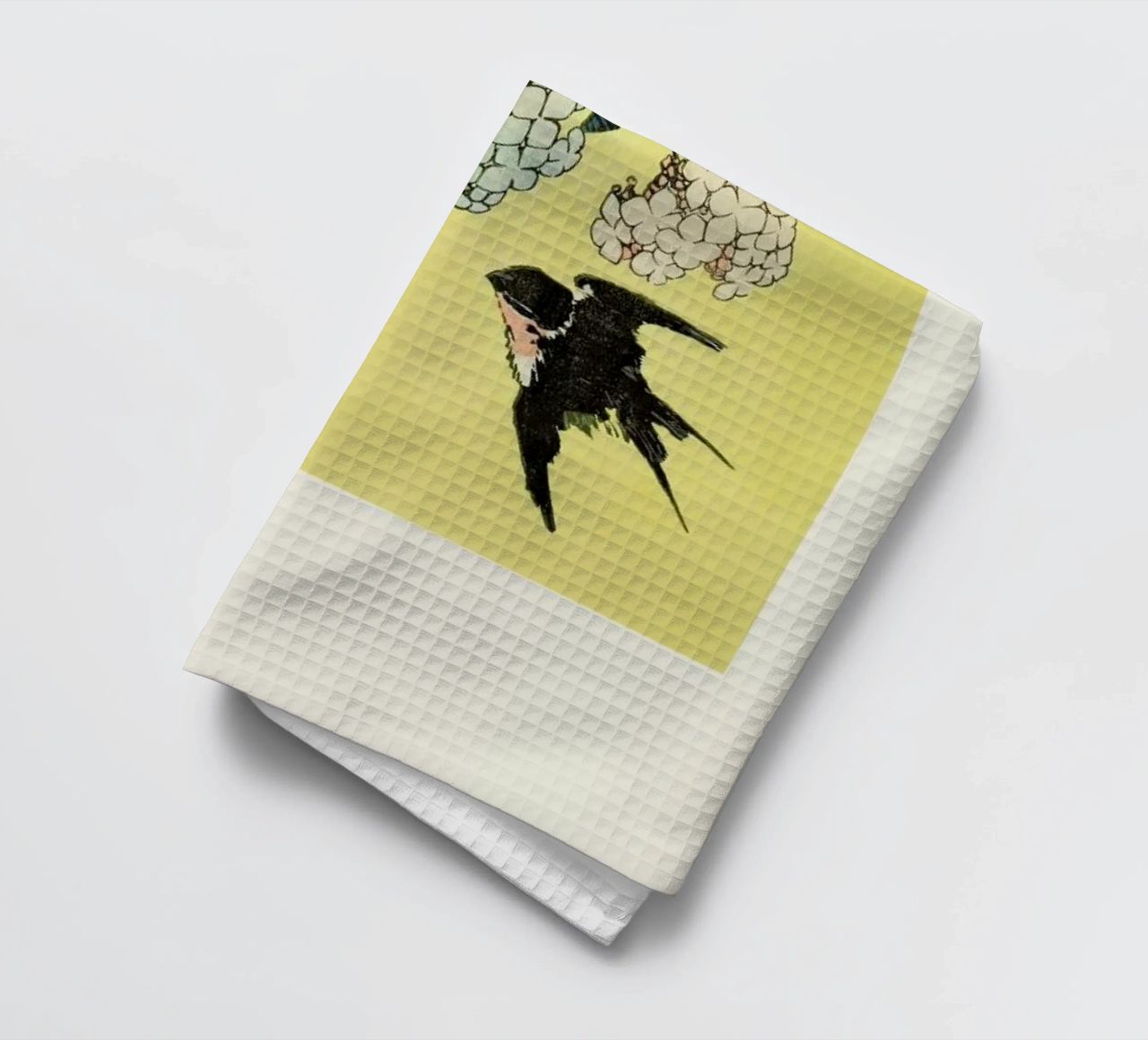 Hokusai - Hydrangea and Swallow Geschirrtuch von Vintage by JUNIQE