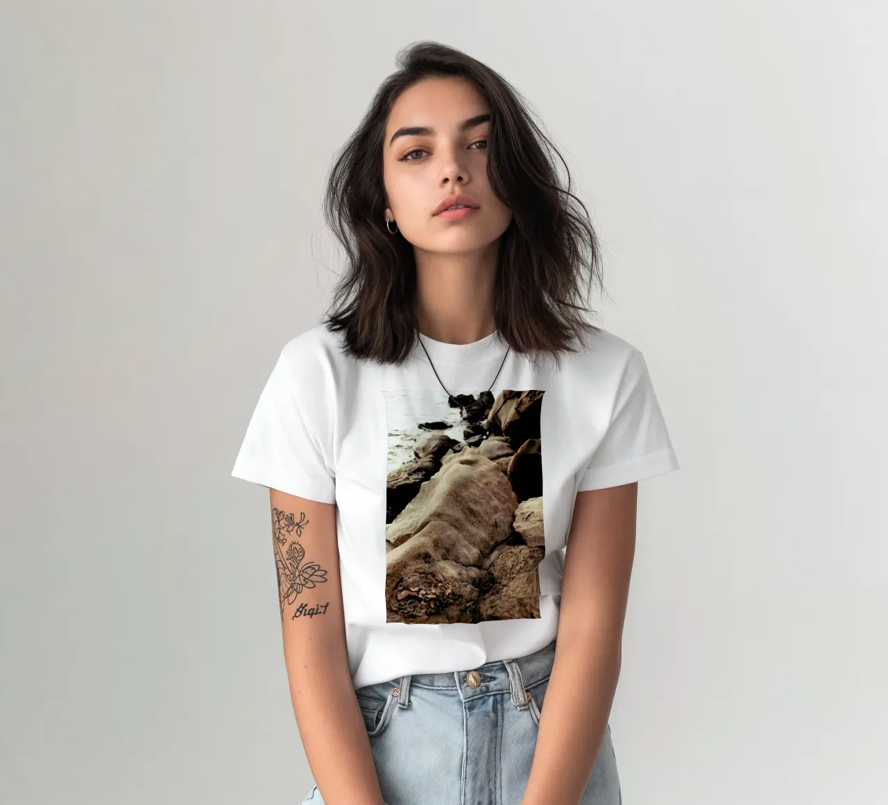 Golden Hour Rocks II t-shirt da Sebastian Hilgetag