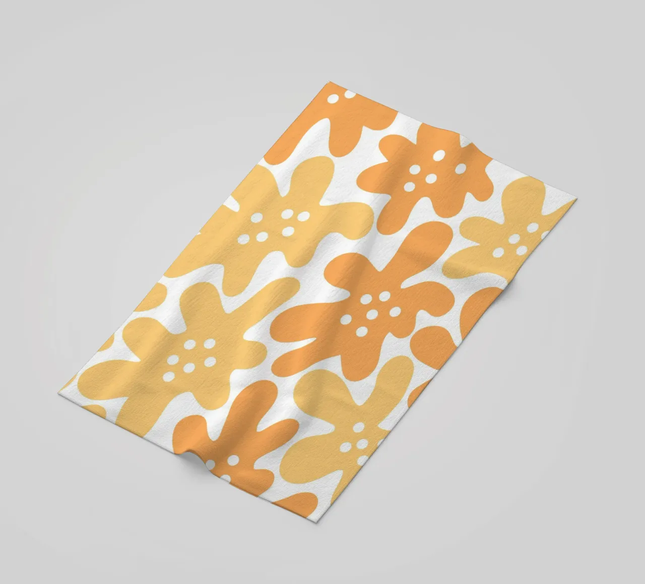 Flower Power minimalista in arancione e giallo telo mare da Happy Littles