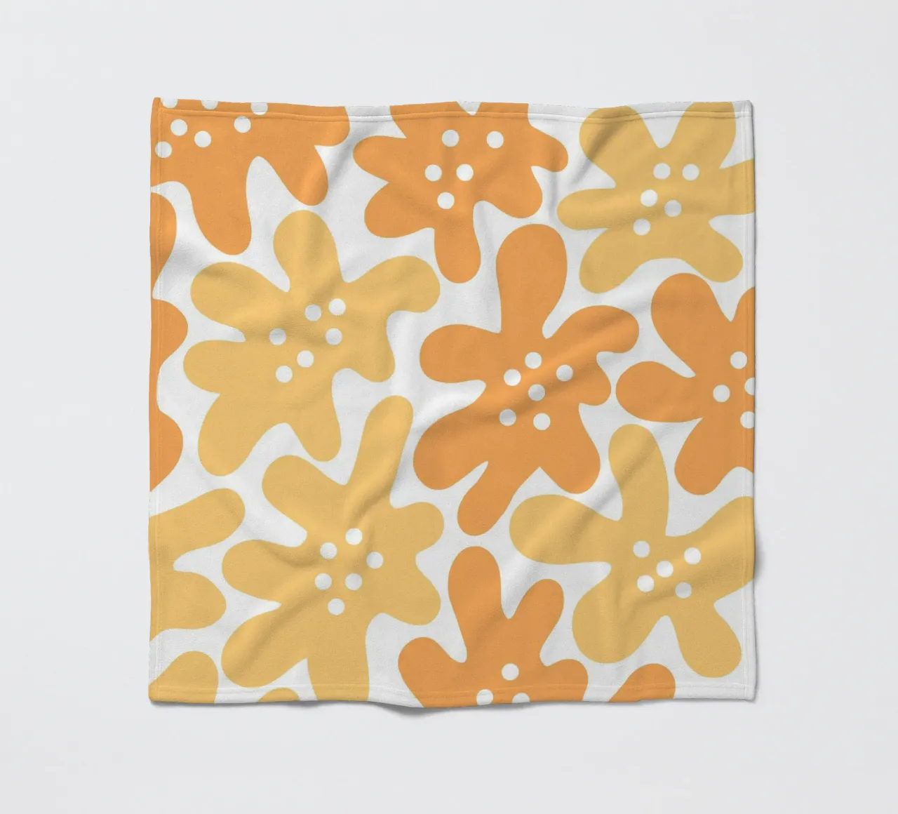 Flower Power minimalista in arancione e giallo coperta in pile da Happy Littles
