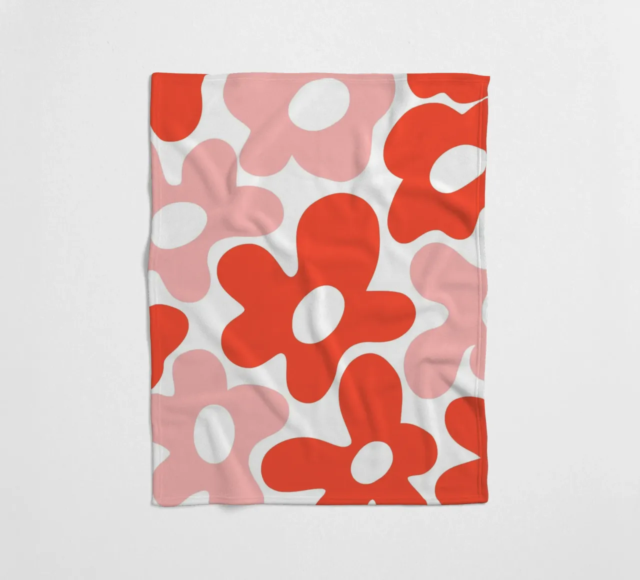 Flower Power minimalista in rosso e rosa coperta in pile da Happy Littles