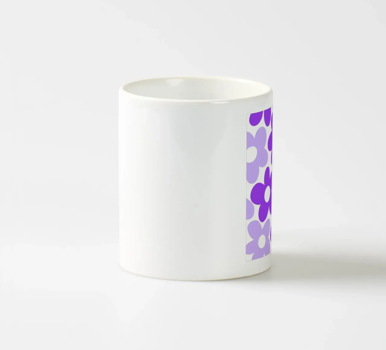 Potere floreale minimalista in viola e lilla tazza in ceramica da Happy Littles