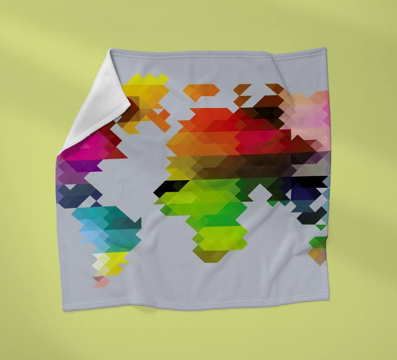 Geo World Map coperta in pile da Three Of The Possessed