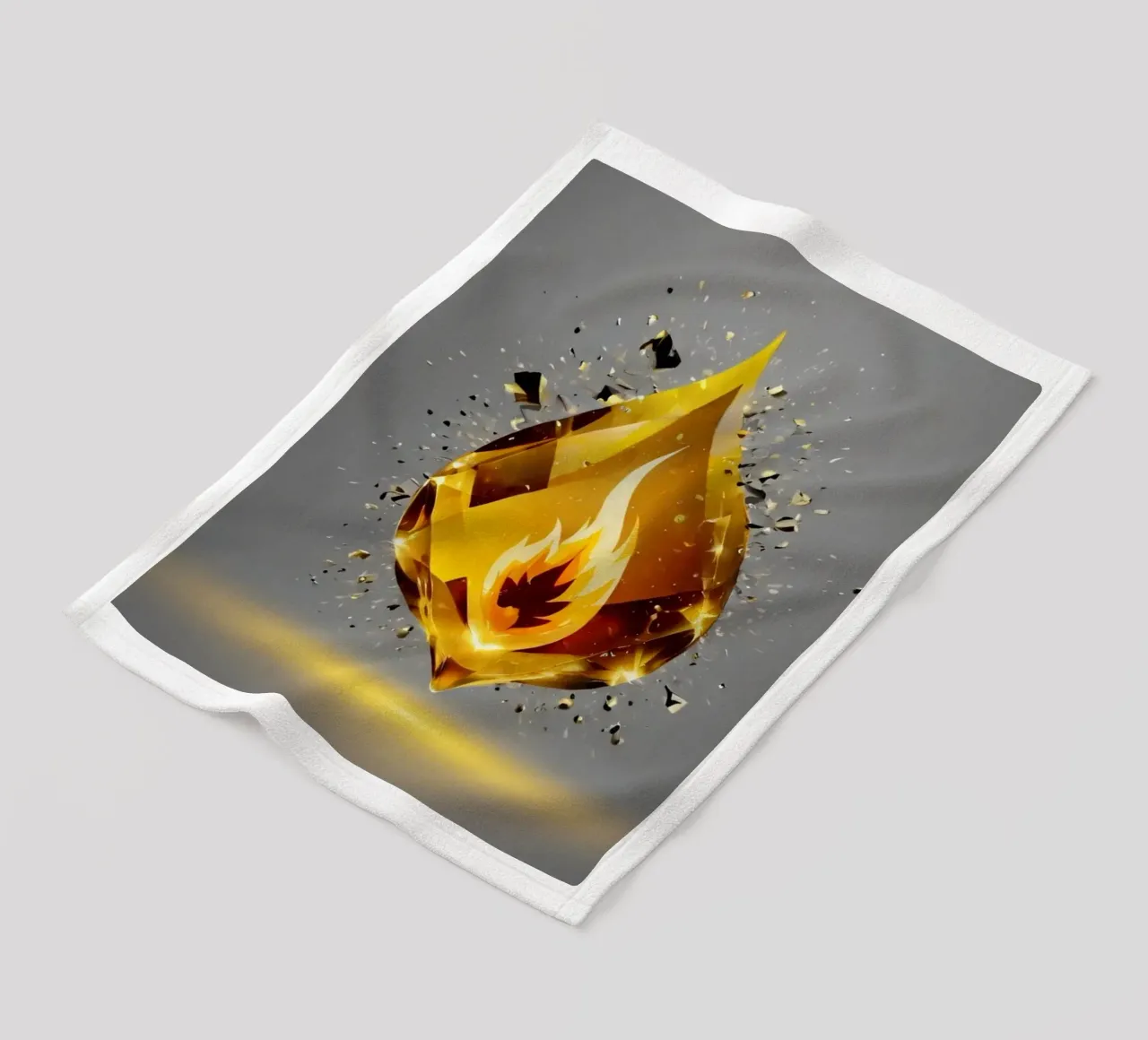 Grafica a fiamma dorata stilizzata con emblema di fuoco e shatter coperta in pile da DesignDoodle
