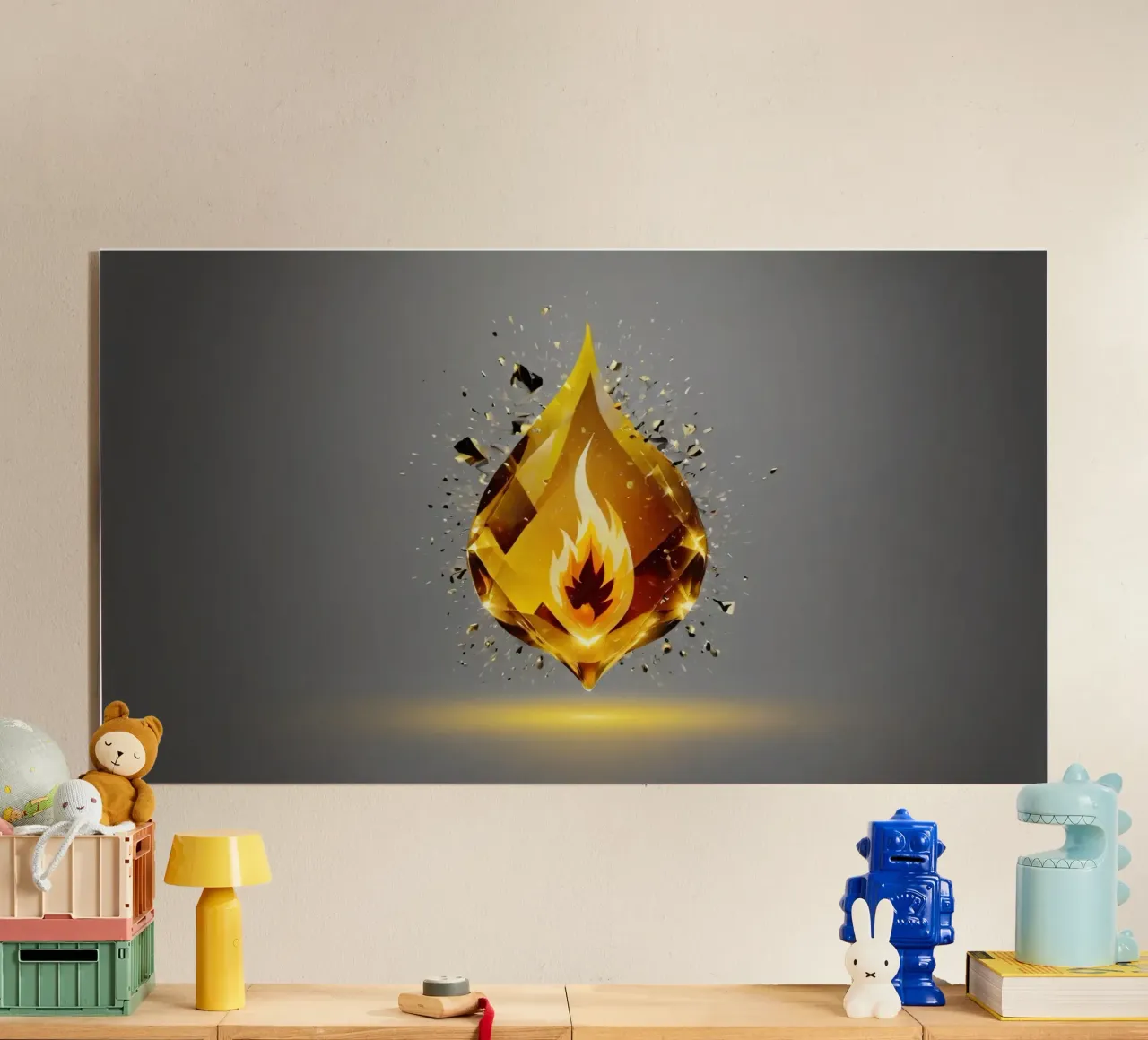Grafica a fiamma dorata stilizzata con emblema di fuoco e shatter plexiglass da DesignDoodle