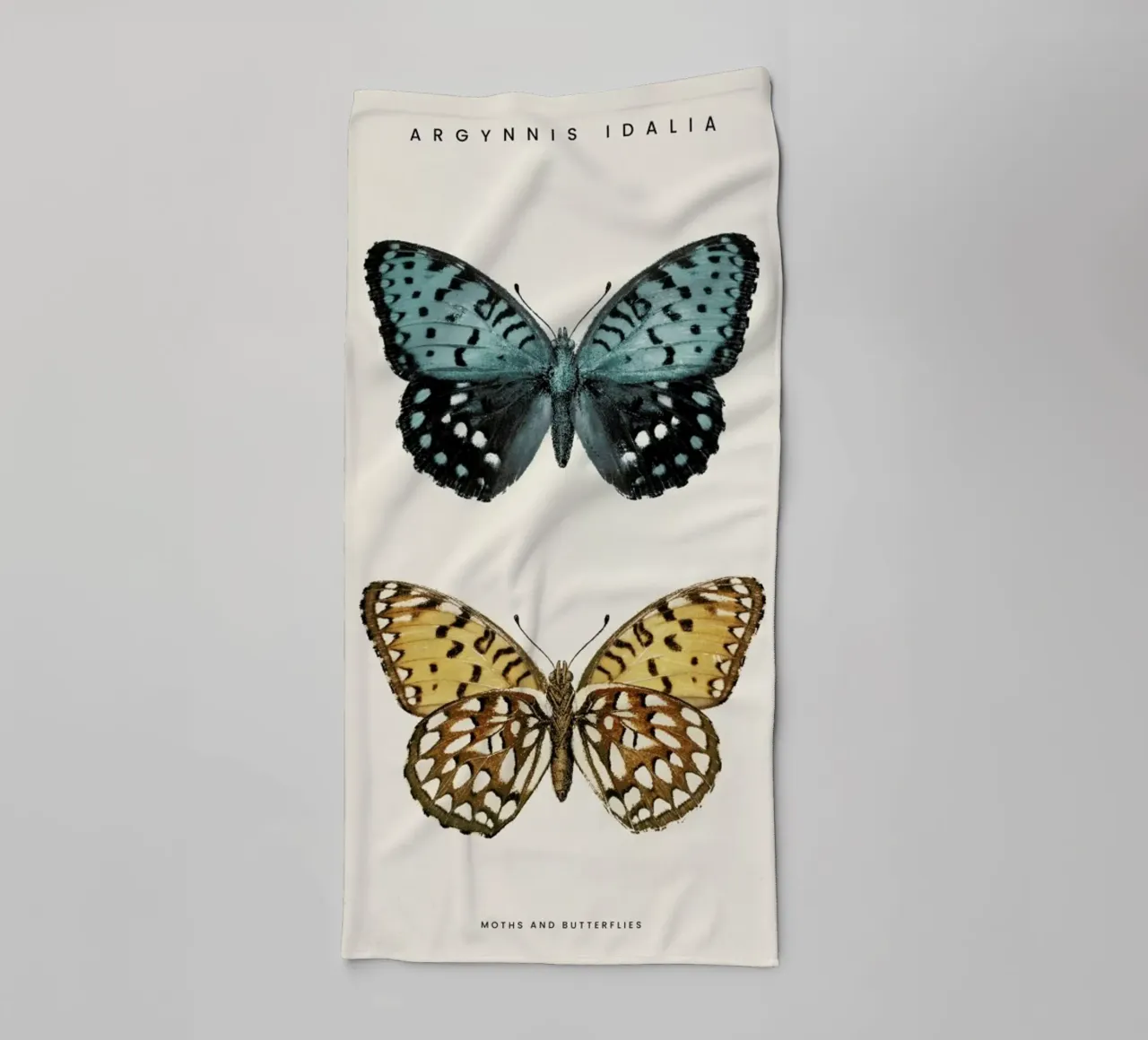 Denton - Regal Fritillary asciugamano da bagno da Vintage by JUNIQE