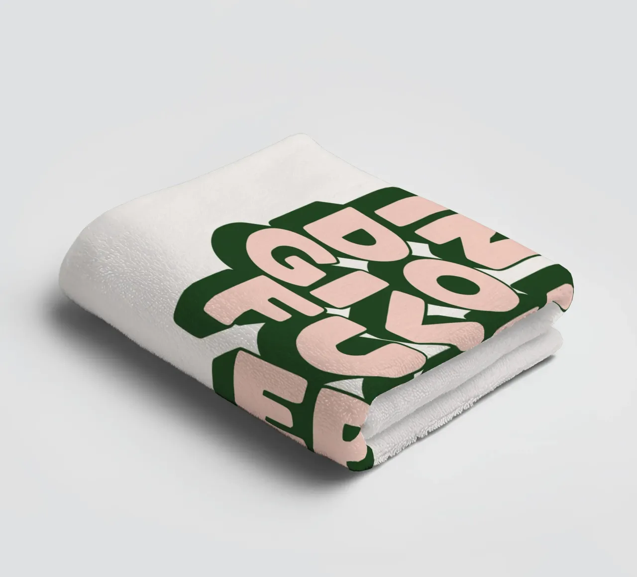Nel mio design tipografico sarcastico dell'era Don't Give a Fuck asciugamano da bagno da THE MOTIVATED TYPE