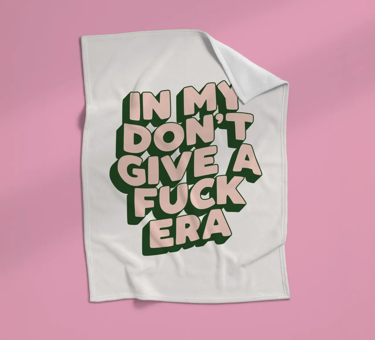Nel mio design tipografico sarcastico dell'era Don't Give a Fuck coperta in pile da THE MOTIVATED TYPE