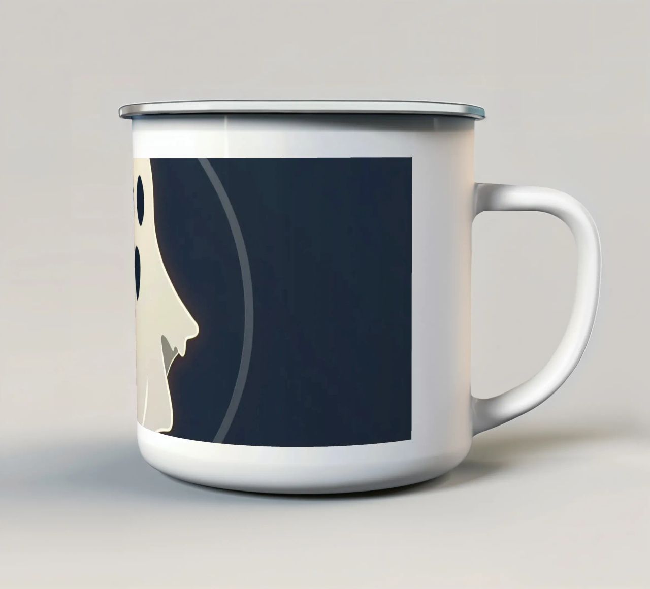 Fantasma dei cartoni animati con espressione sorpresa su sfondo scuro tazza in smalto da DesignDoodle