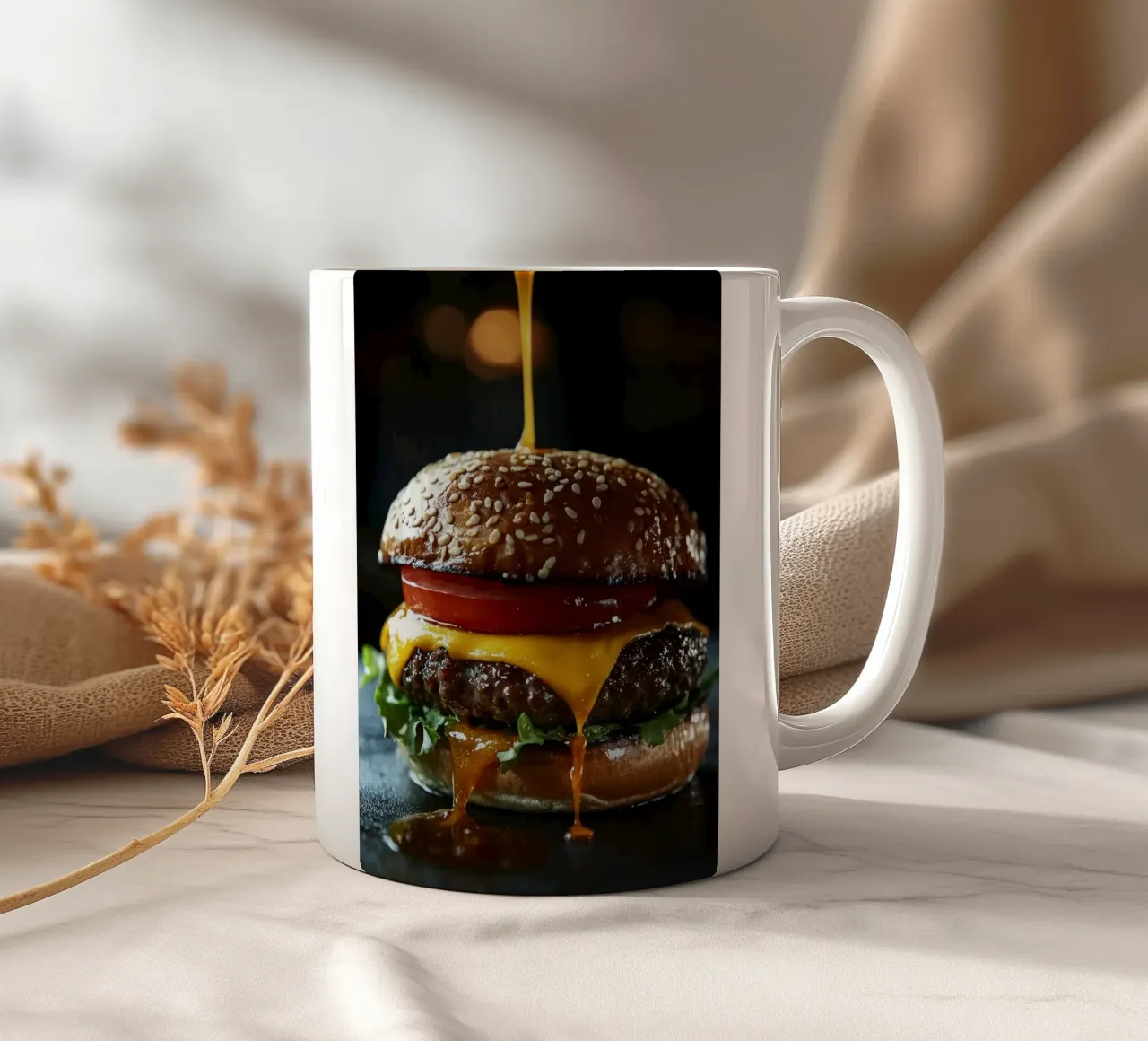 hamburger tazza in ceramica da Luke Yaeger