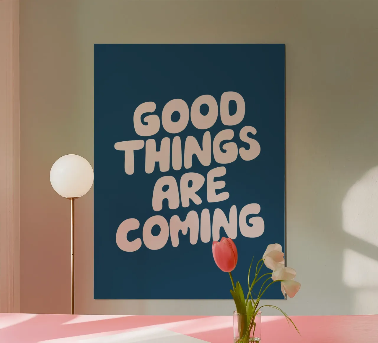 Design tipografico in rosa e blu: le cose belle stanno arrivando carta hahnemühle da THE MOTIVATED TYPE