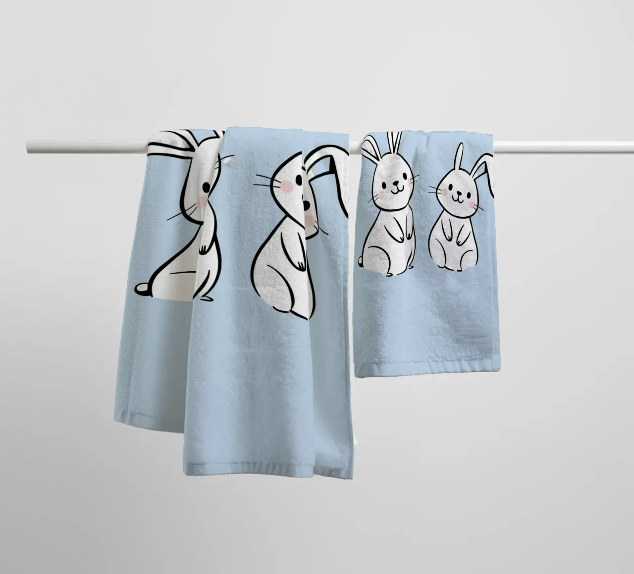 Deux adorables lapins se tenant l'un à côté de l'autre dans une œuvre d'art mignonne serviette de bain de DesignDoodle