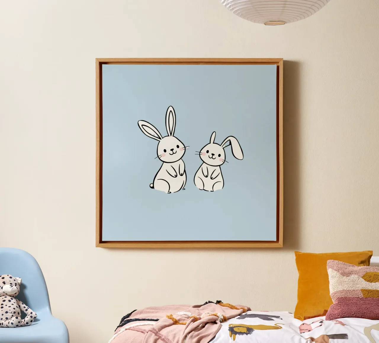 Deux adorables lapins se tenant l'un à côté de l'autre dans une œuvre d'art mignonne toile de DesignDoodle
