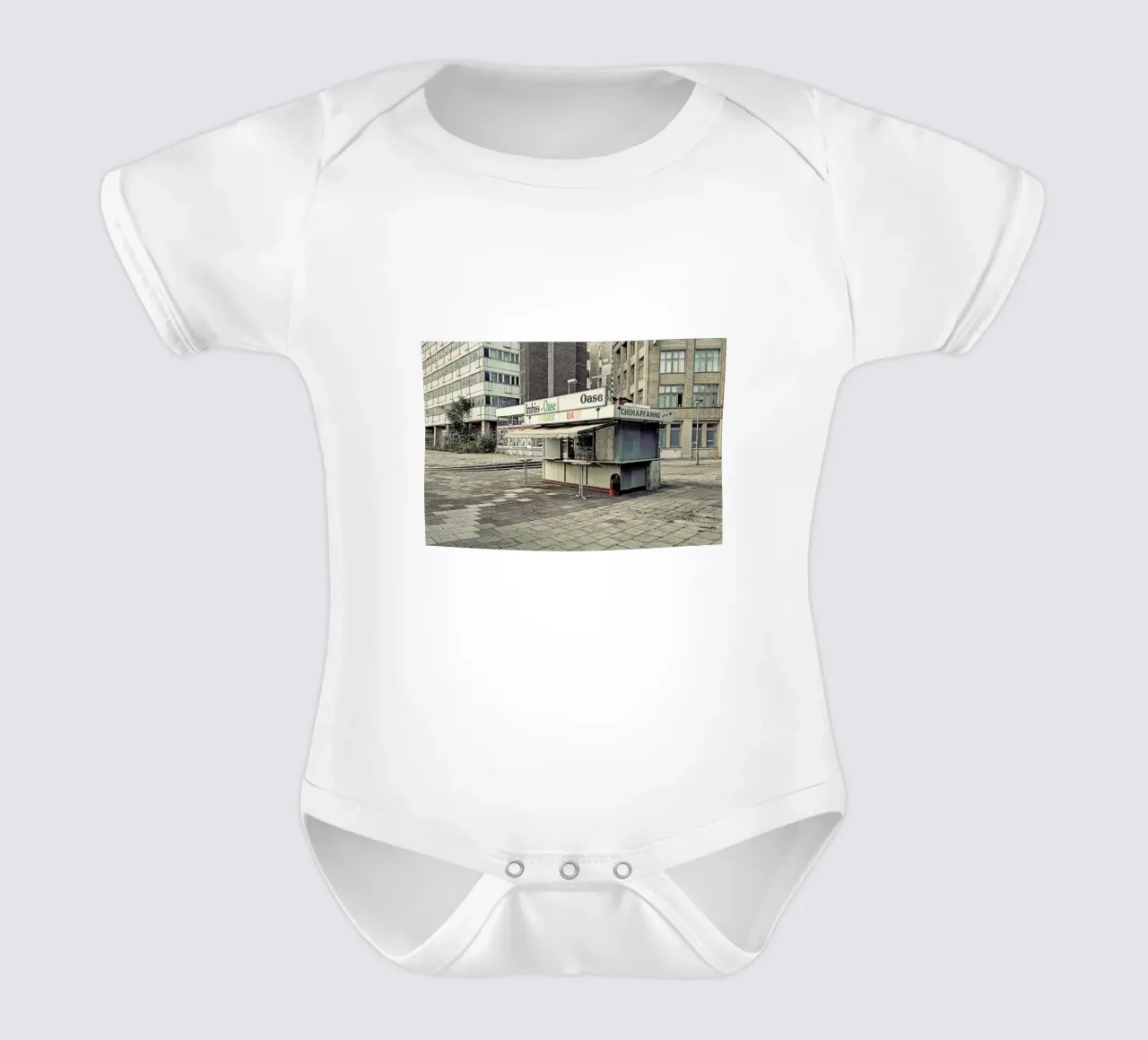 Oase short-sleeve baby romper by Michael Belhadi