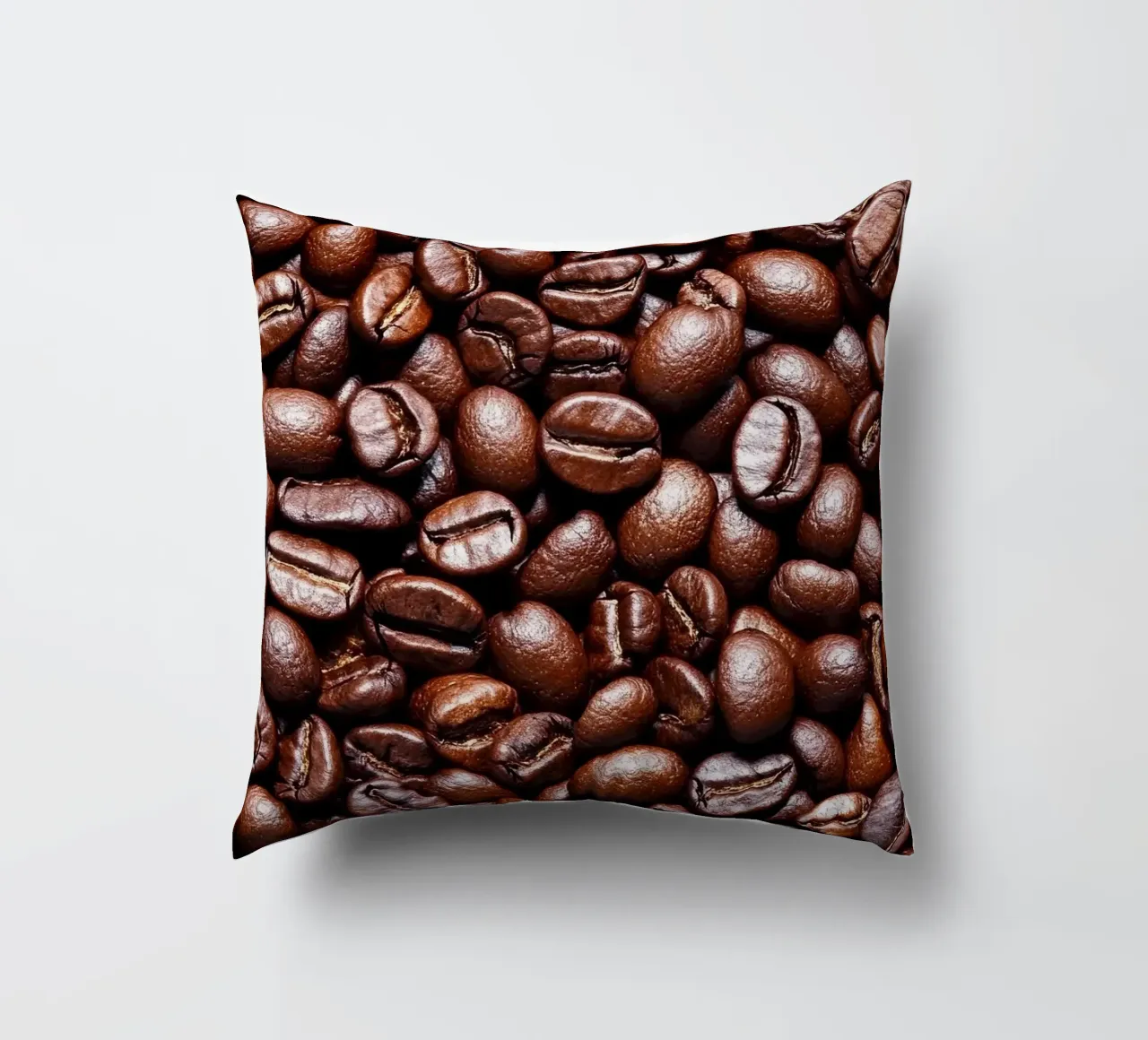 caffè in grani cuscino da Luke Yaeger