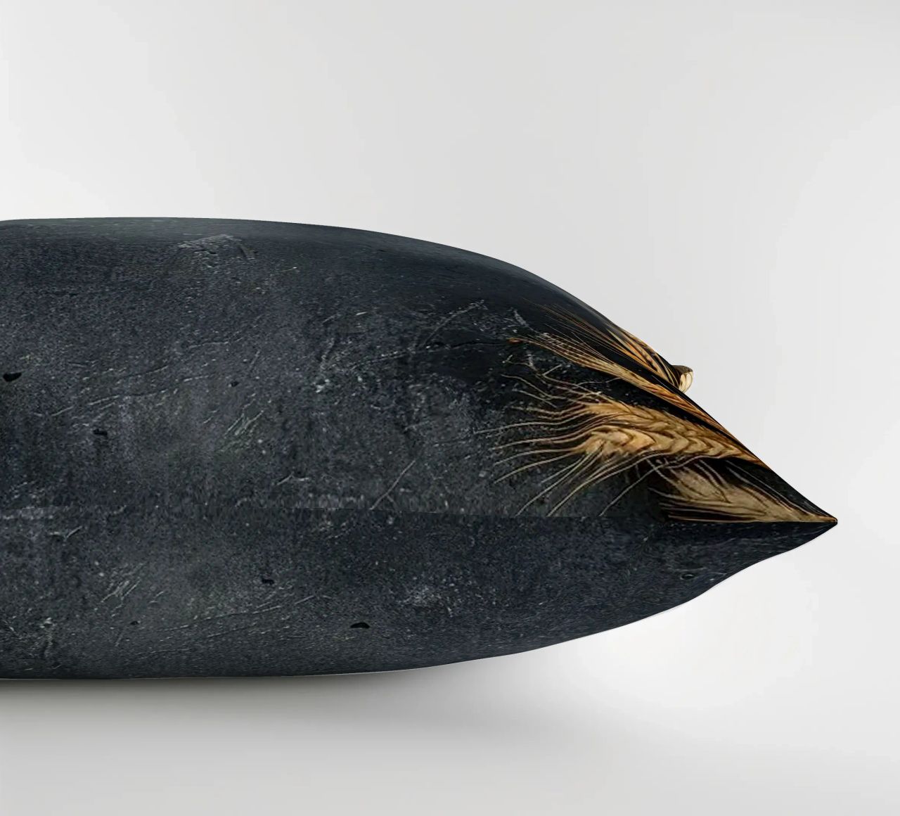 pane cuscino da Luke Yaeger