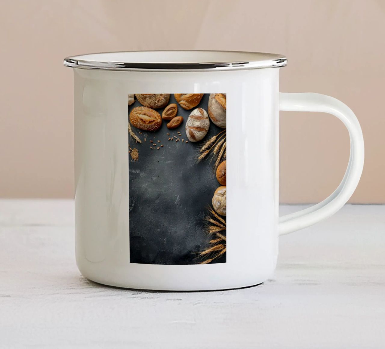 pane tazza in smalto da Luke Yaeger