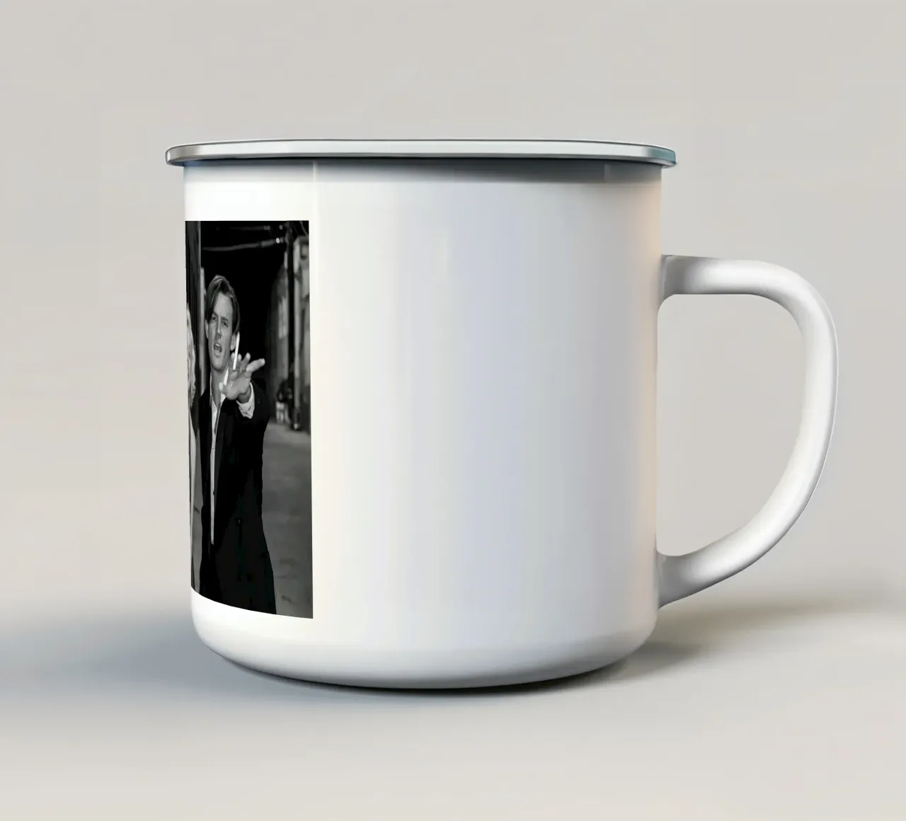 bionda e ragazzo tazza in smalto da Danielshop