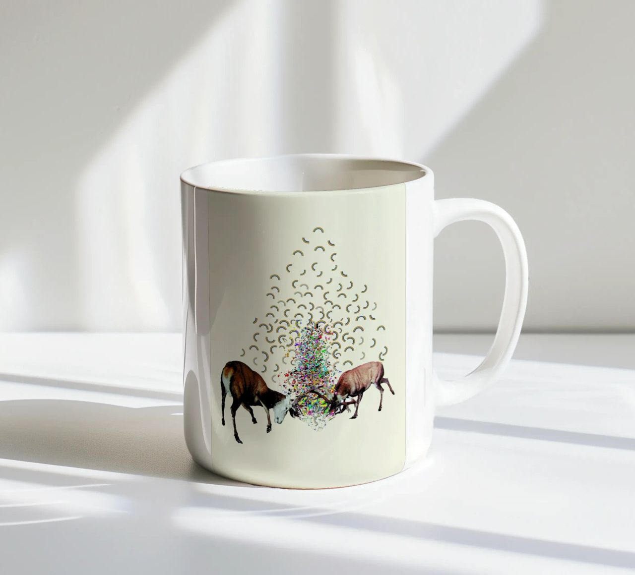 creating rainbows tazza in ceramica da Brian Buckley