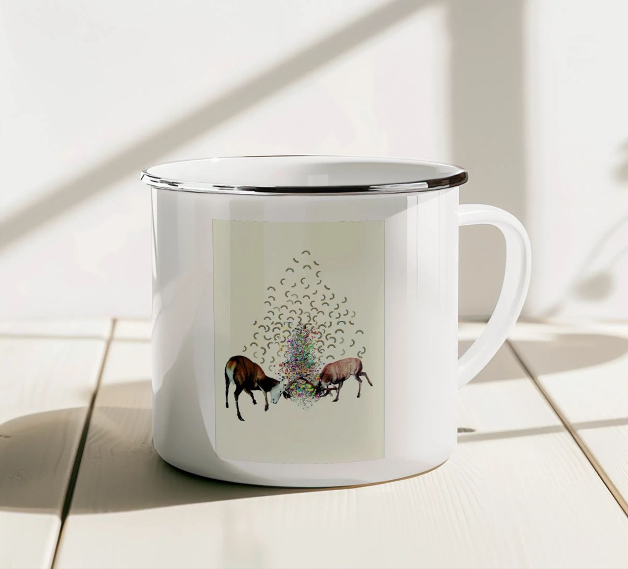 creating rainbows tazza in smalto da Brian Buckley