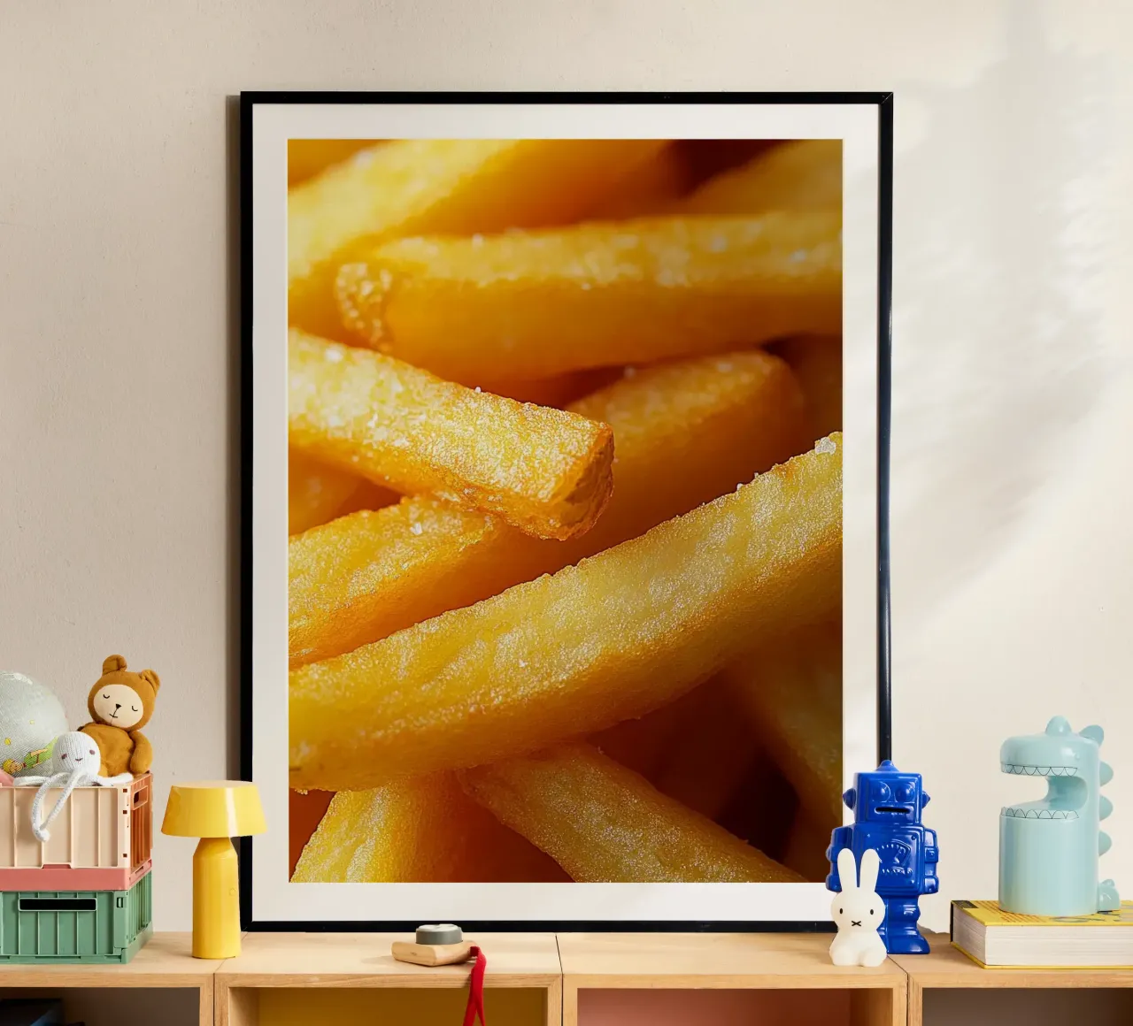 amico fritto poster con telaio in legno da Luke Yaeger