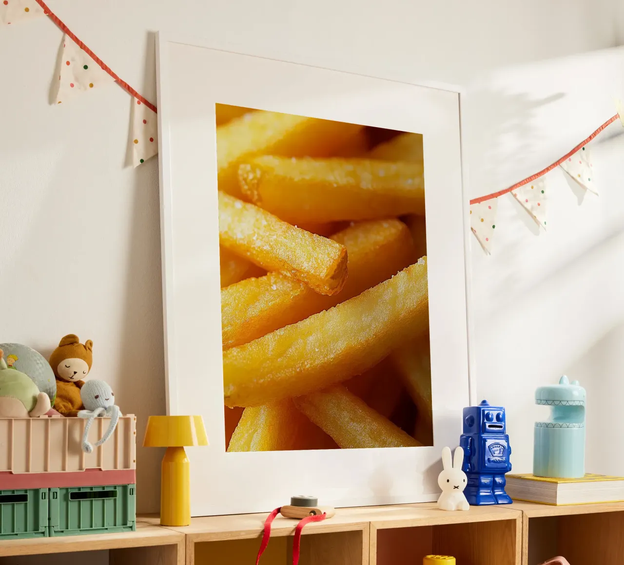 amico fritto poster con telaio in legno da Luke Yaeger