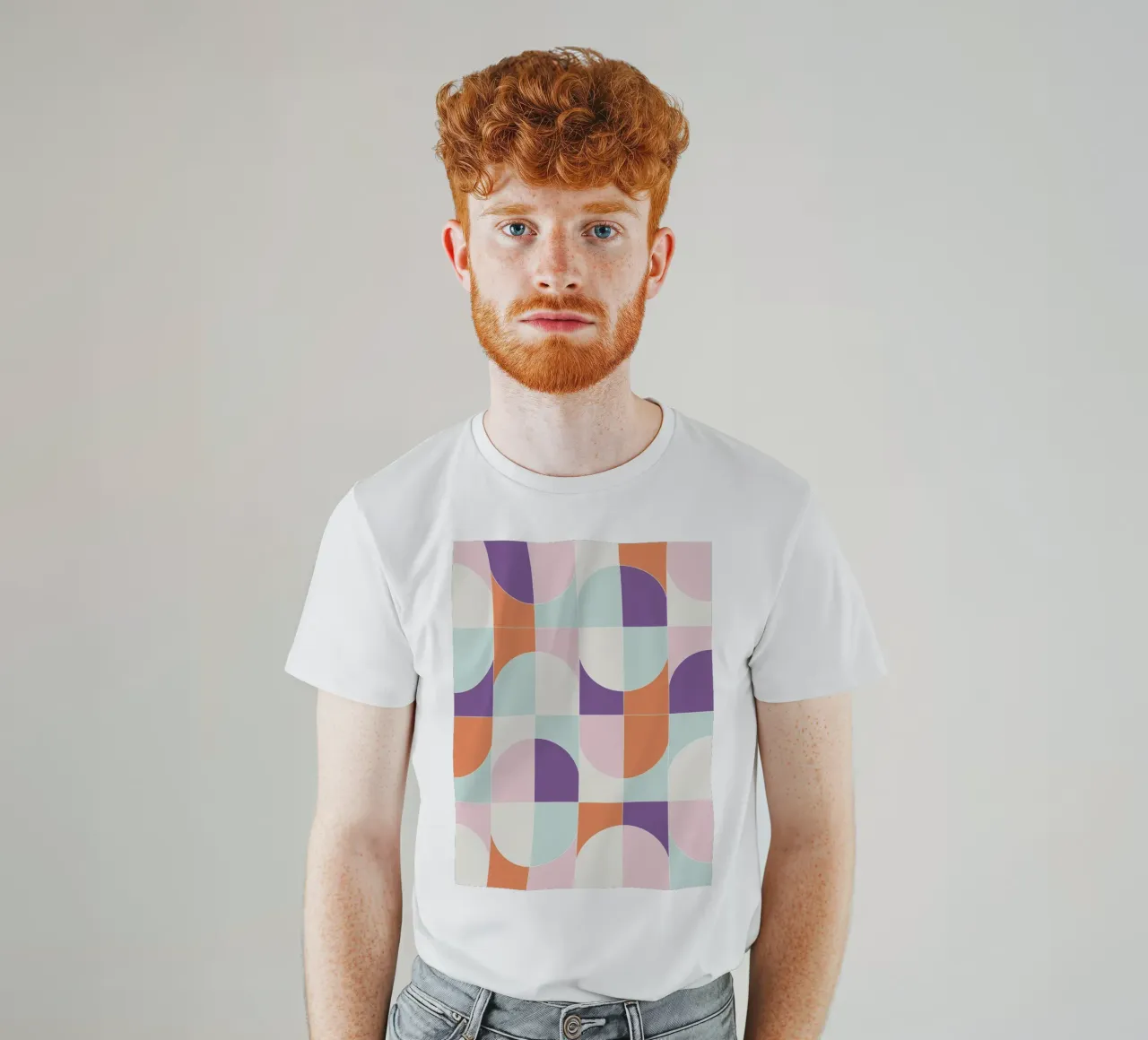 Bold Geo Tiles 06 t-shirt da designdn