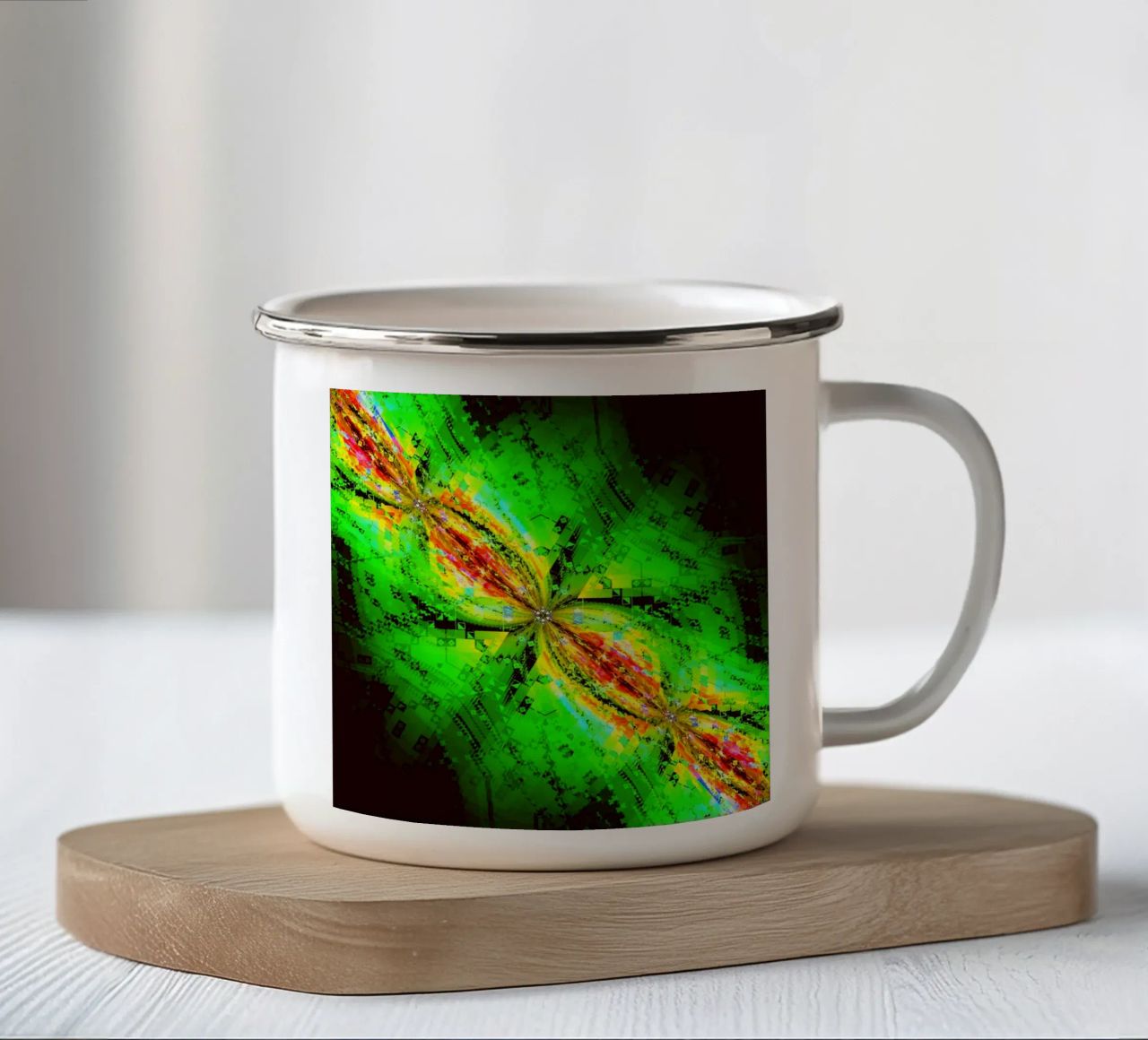 Illusione di caratteri vorticosi in colori verdi e rossastri tazza in smalto da Gürsel Yesil Digital Art