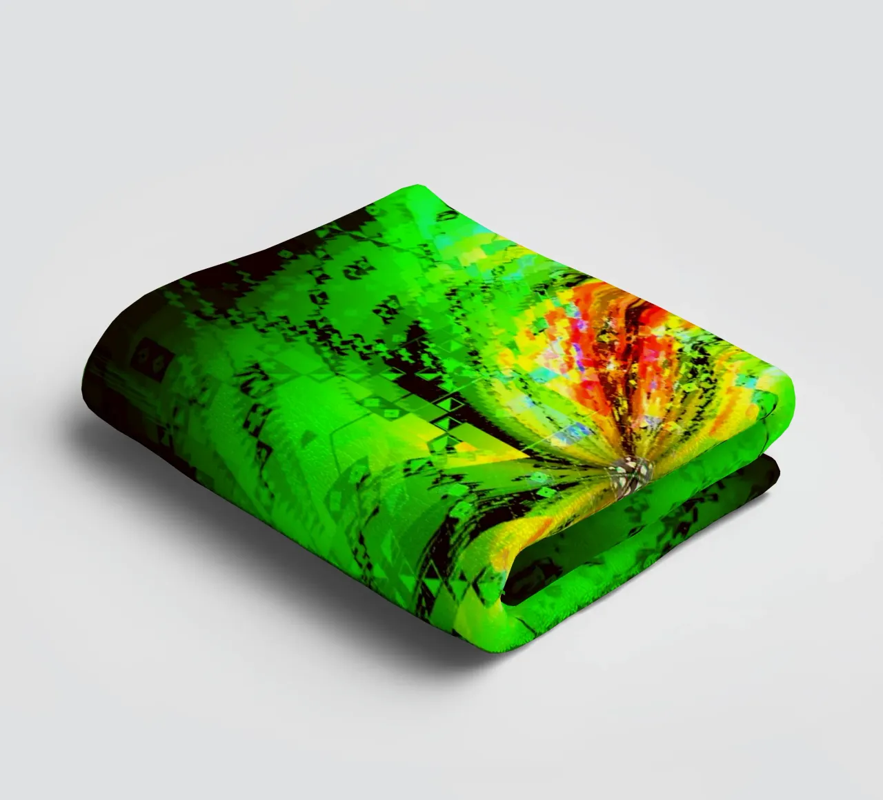Illusion de caractères tourbillonnants dans des couleurs vertes et rougeâtres serviette de bain de Gürsel Yesil Digital Art