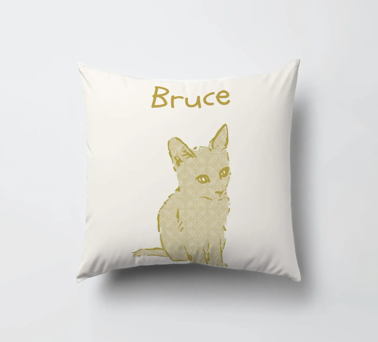 Nom de bébé personnalisé avec chaton en jaune pastel coussin de Art by Susana Miranda ilustración