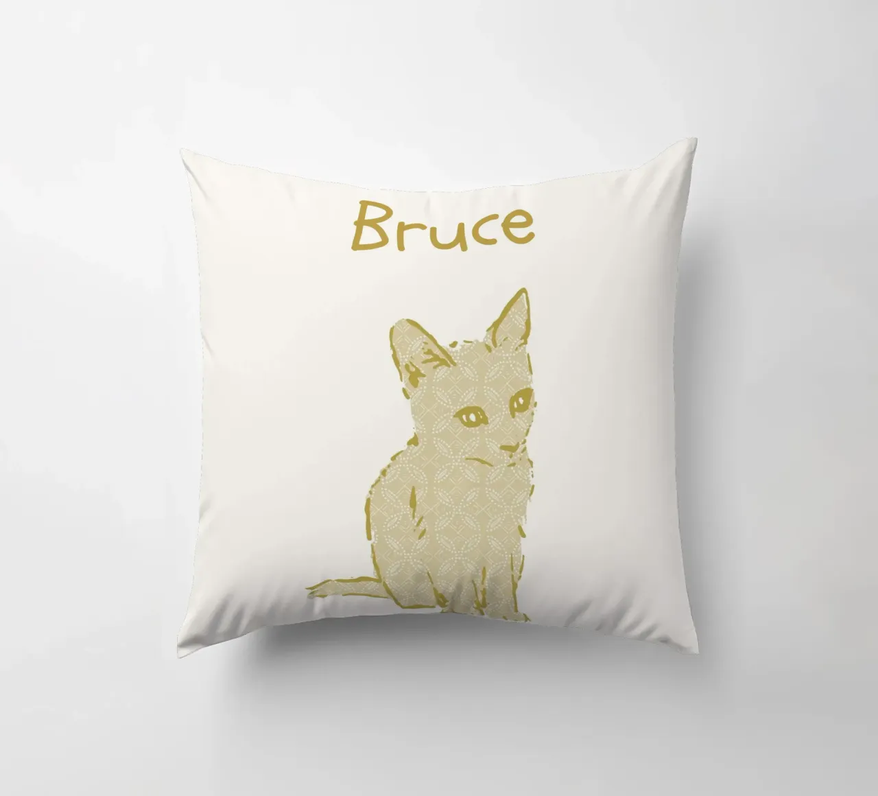 Nom de bébé personnalisé avec chaton en jaune pastel coussin de Art by Susana Miranda ilustración