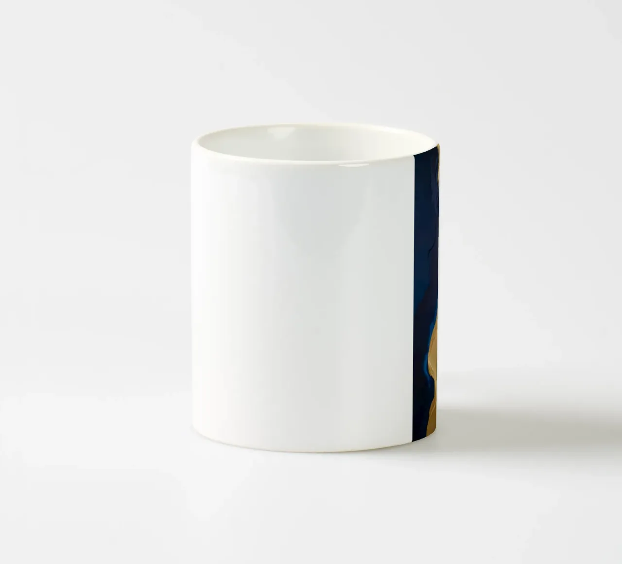 Aumento della fusione dorata tazza in ceramica da Monarch Arc