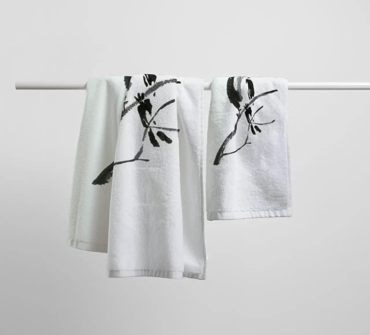 First Call of Spring II badhanddoek van Flora & Fauna